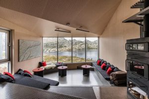 модернизированные туристические домики в Норвегии вид изнутри