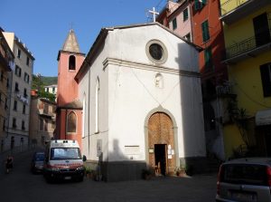 Церковь Санта-Мария Ассунта стоит посетить путешествуя пешком по Риомаджоре