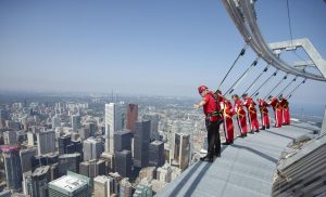 обзорная экскурсия и аттракцион на башне CN в Торонто